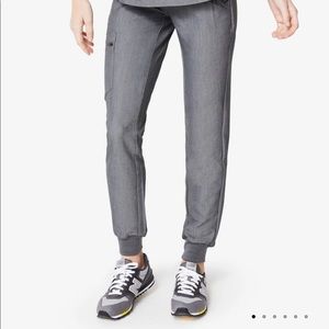 Figs Zamora Jogger Scrub Pants in Graphite